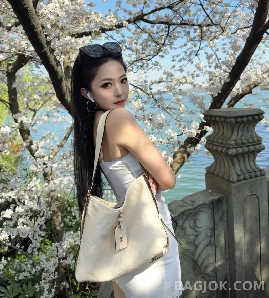 루이비통 루이비통 앙프렝뜨 캐리올 PM 상세 이미지