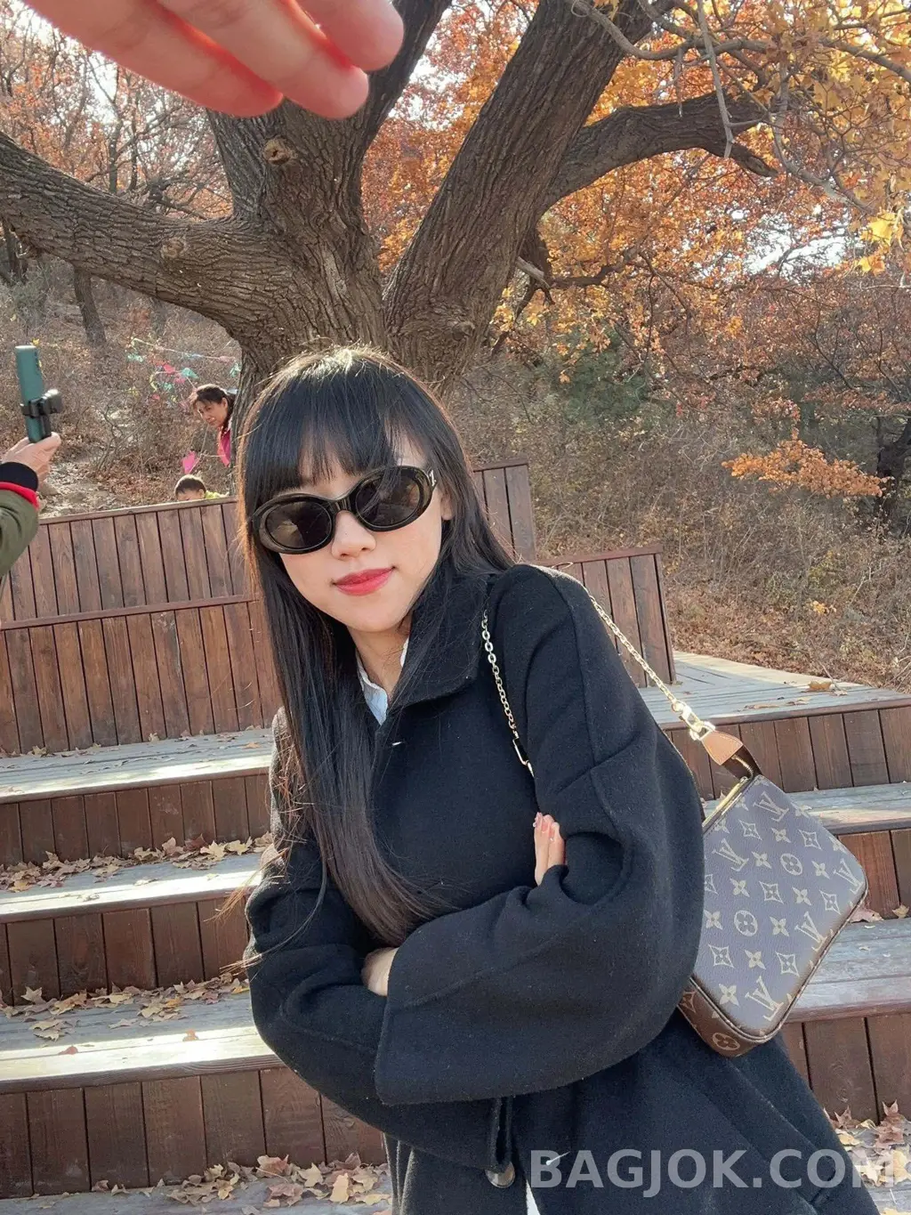 루이비통 루이비통 포쉐트 악세수아 상세 이미지