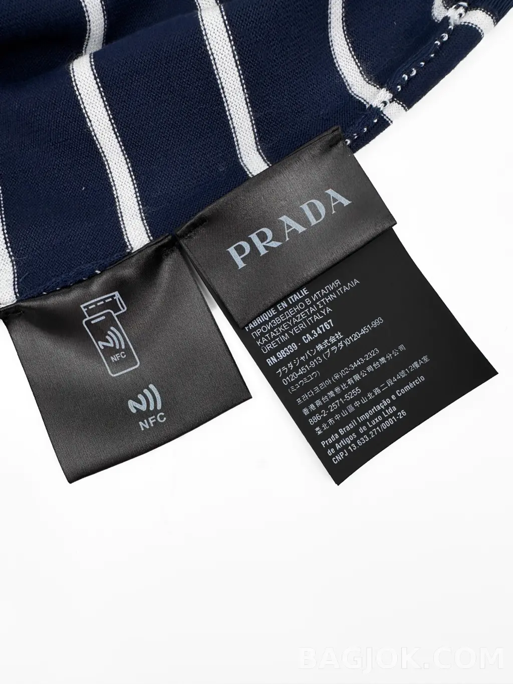 프라다 PRADA 스트라이프 니트 폴로셔츠 상세 이미지