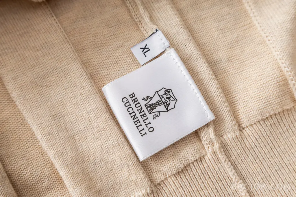 보스넬로쿠치넬리 Brunello Cucinelli 린넨 혼방 헨리넥 숏슬리브 니트 상세 이미지