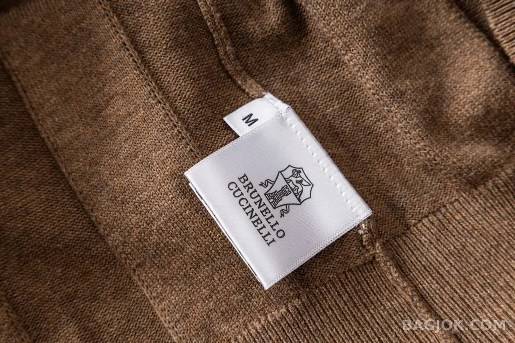 보스넬로쿠치넬리 Brunello Cucinelli 린넨 혼방 헨리넥 숏슬리브 니트 상세 이미지