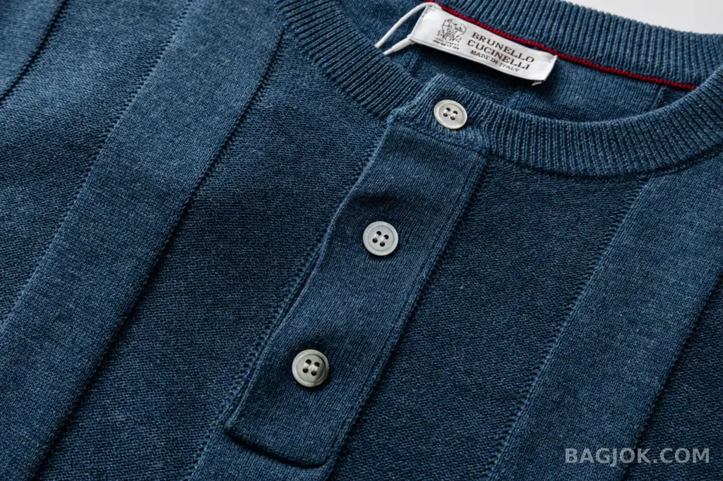 보스넬로쿠치넬리 Brunello Cucinelli 린넨 혼방 헨리넥 숏슬리브 니트 상세 이미지