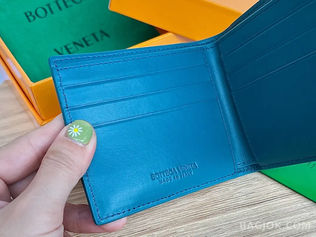 보테가베네타 보테가 베네타 맥시 카세트 반지갑 상세 이미지