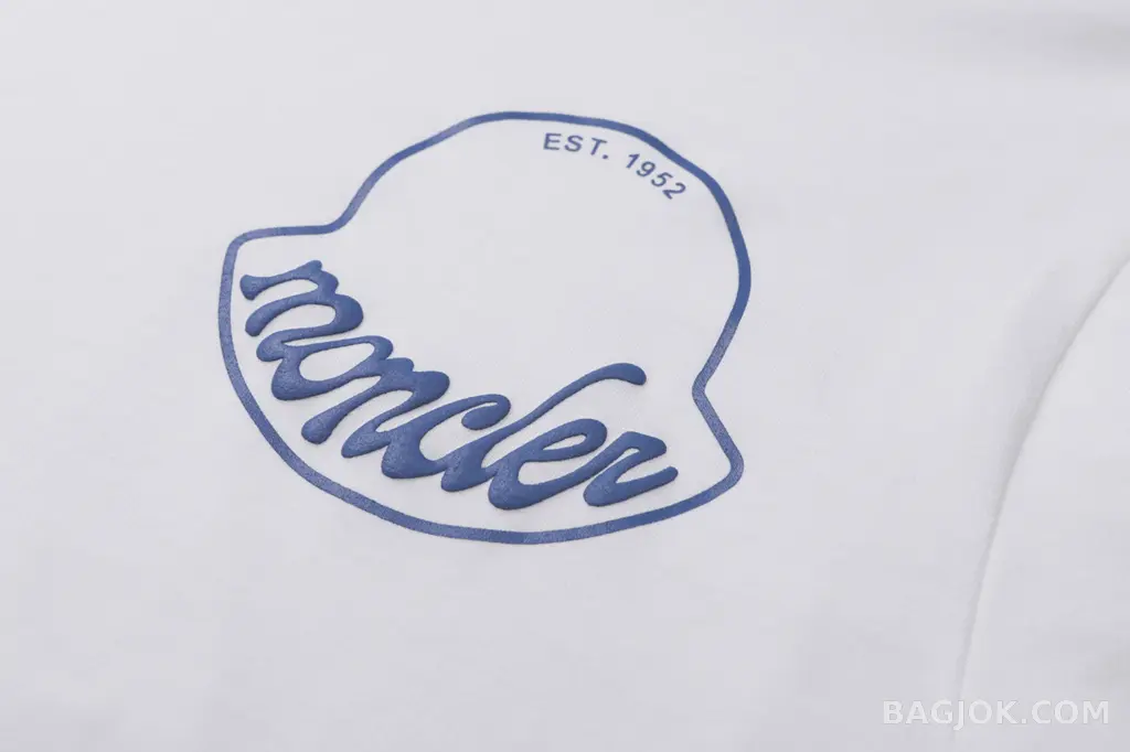 몽클레어 Moncler 버킷햇 스트립트 로고 티셔츠 상세 이미지
