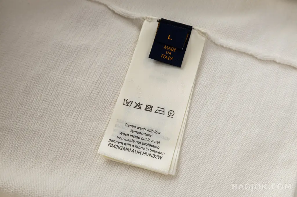 루이비통 Louis Vuitton 핸드 제스처 자수 코튼 티셔츠 상세 이미지