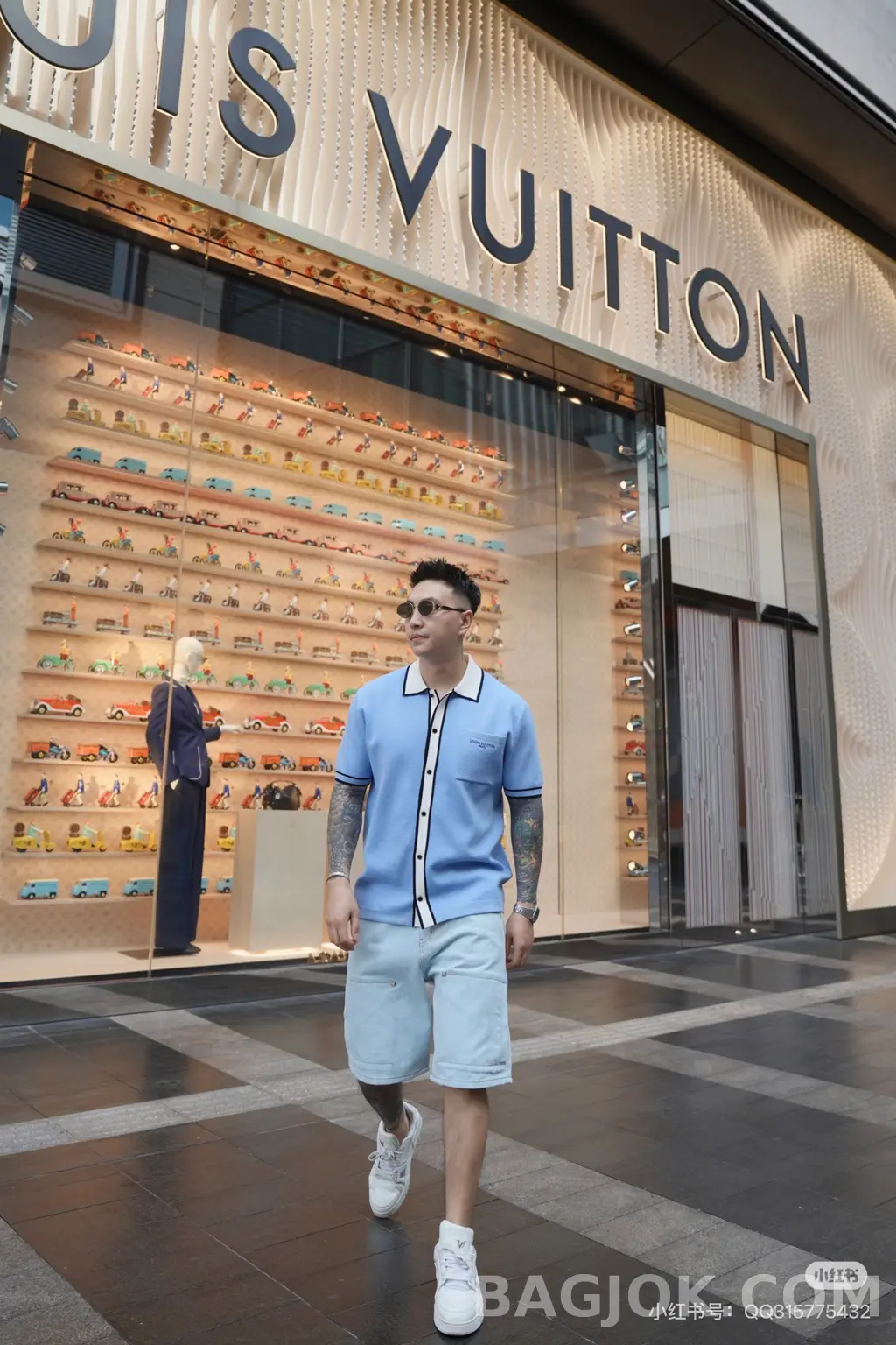 루이비통 Louis Vuitton 스카이 블루 와플 니트 레트로 프레피 폴로 셔츠 상세 이미지