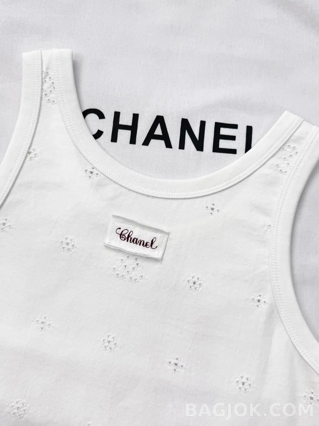 샤넬 Chanel 아이렛 자수 화이트 슬리브리스 탱크탑 상세 이미지