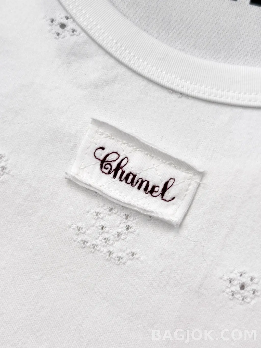 샤넬 Chanel 아이렛 자수 화이트 슬리브리스 탱크탑 상세 이미지