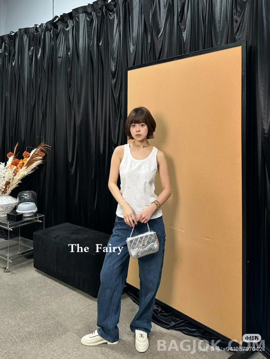 샤넬 Chanel 아이렛 자수 화이트 슬리브리스 탱크탑 상세 이미지