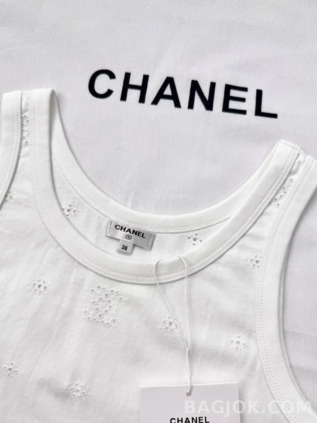 샤넬 Chanel 아이렛 자수 화이트 슬리브리스 탱크탑 상세 이미지