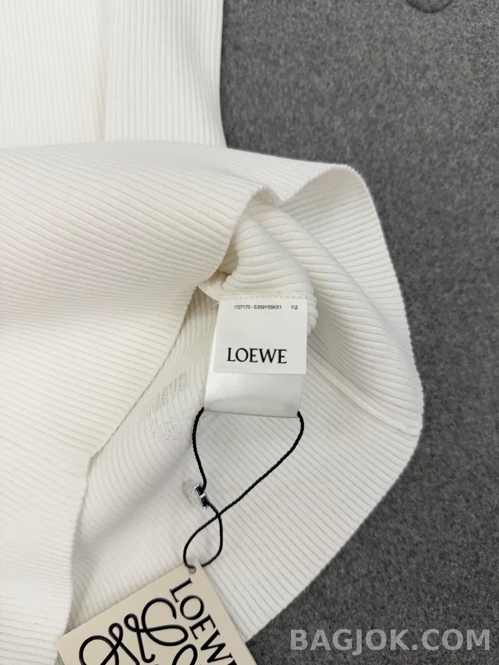 로에베 Loewe 아나그램 자수 리브드 슬리브리스 탱크탑 상세 이미지
