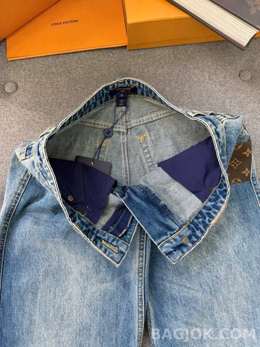 루이비통 Louis Vuitton 모노그램 패치 와이드 데님 팬츠 상세 이미지