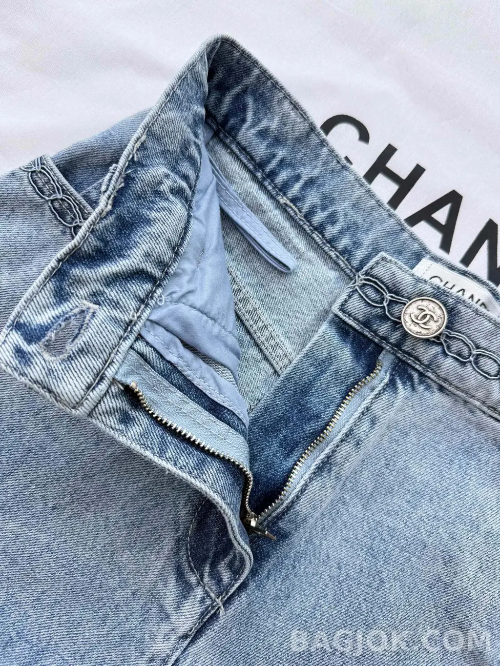 샤넬 Chanel 체인 자수 데님 쇼츠 상세 이미지