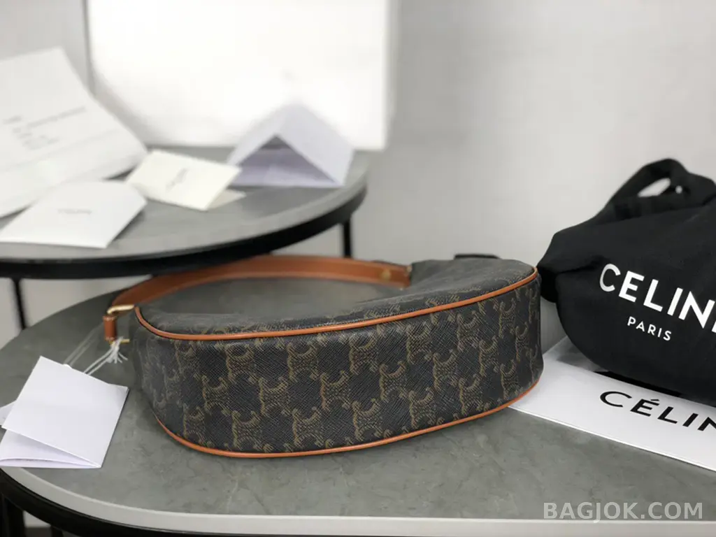 셀린느 CEL 아바 숄더백 캔버스 상세 이미지