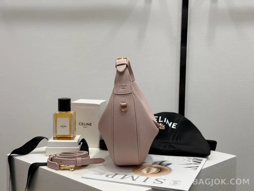 셀린느 CEL 틴 룰루백 그레인드 카프스킨 상세 이미지