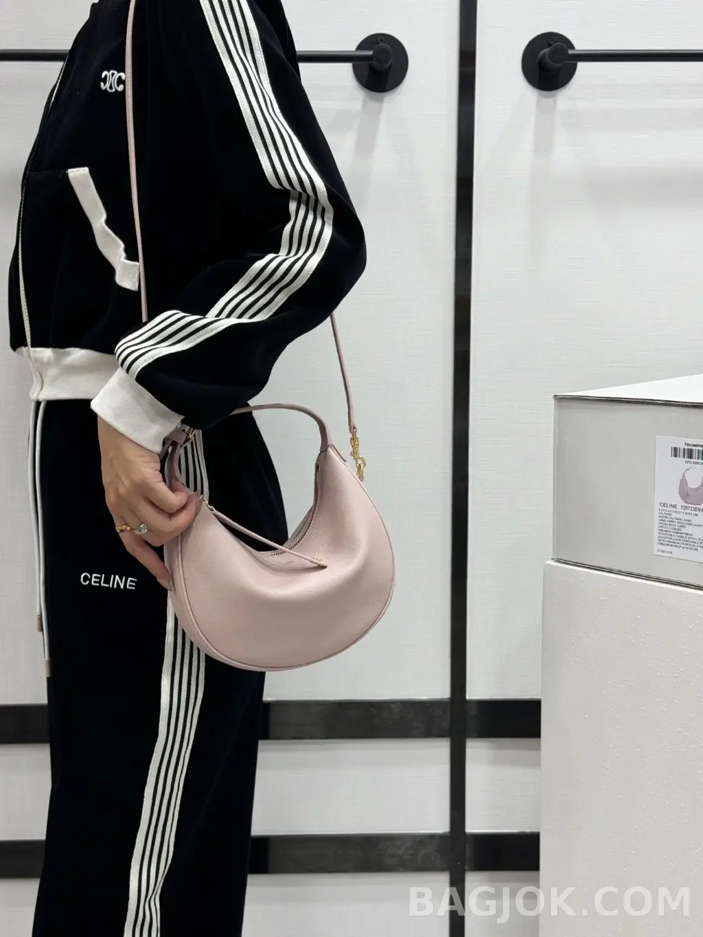 셀린느 CEL 틴 룰루백 그레인드 카프스킨 상세 이미지