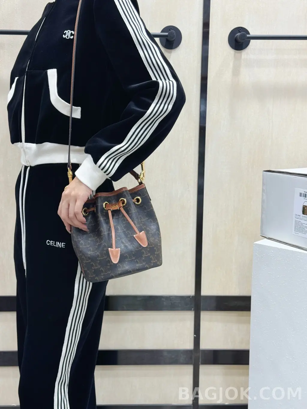 셀린느 CEL 틴 클라라백 캔버스 상세 이미지
