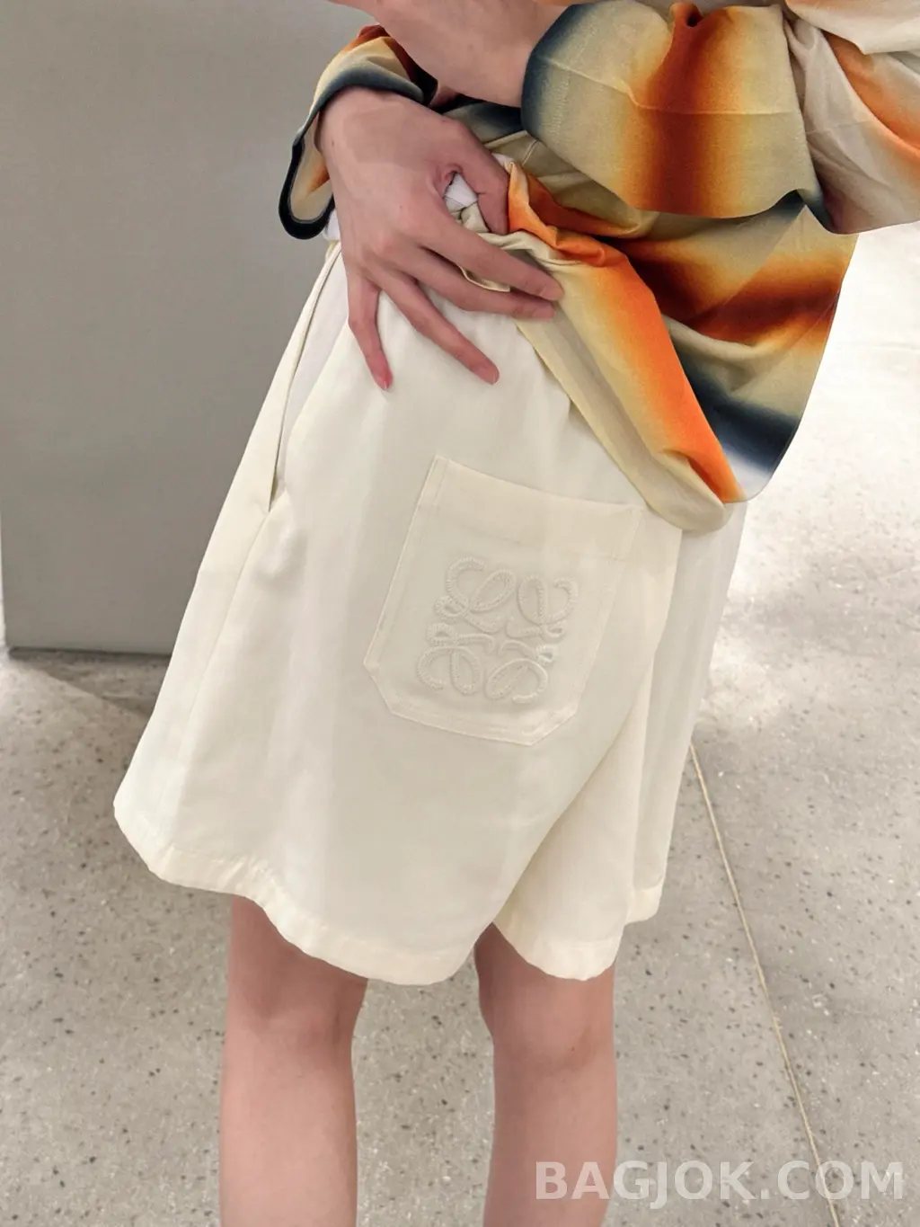 로에베 Loewe Paula's Ibiza 아나그램 자수 쇼츠 상세 이미지