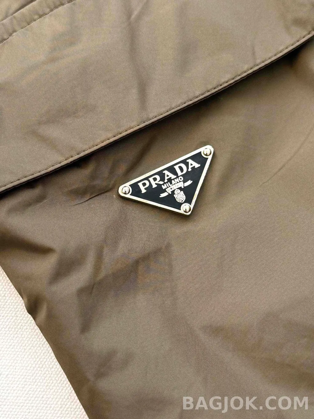 프라다 Prada 리나일론 카고 베르무다 쇼츠 상세 이미지