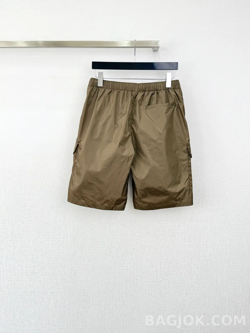 프라다 Prada 리나일론 카고 베르무다 쇼츠 상세 이미지