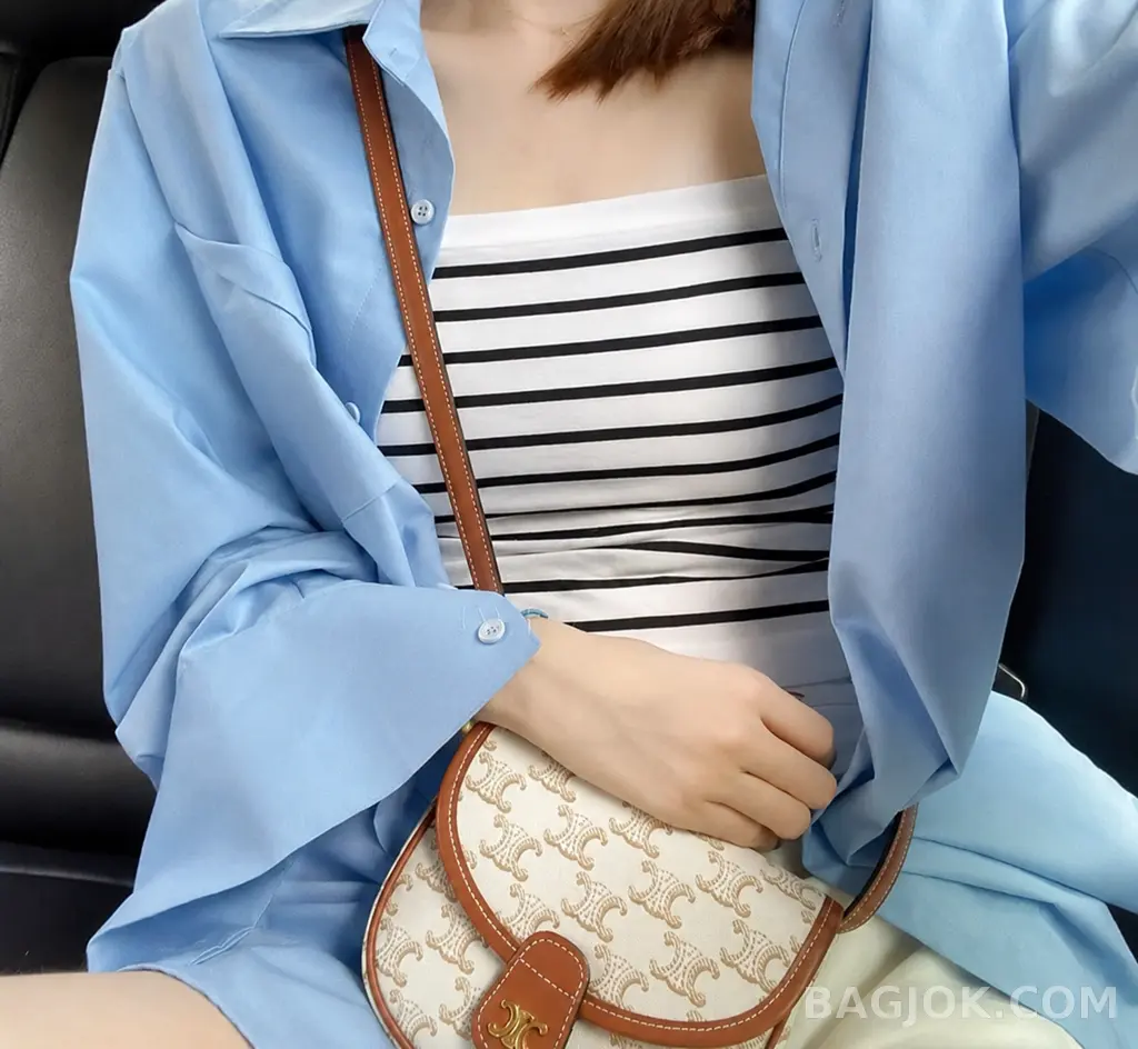 셀린느 CEL 트리옹프 미니 베사체 상세 이미지