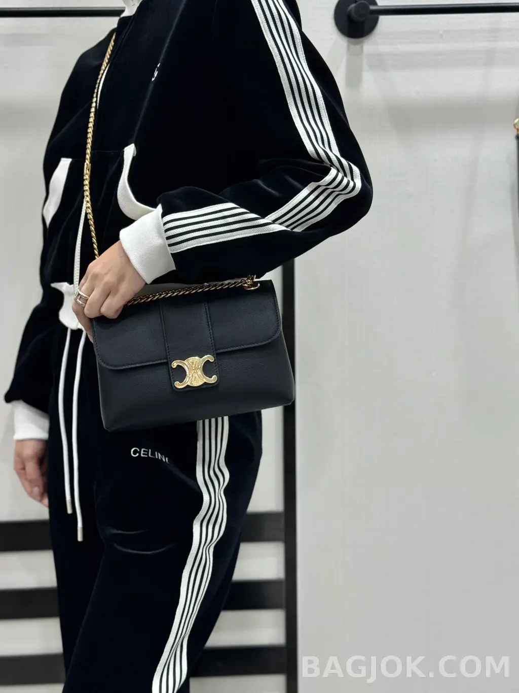 셀린느 CEL 틴 빅투아르 체인백 상세 이미지