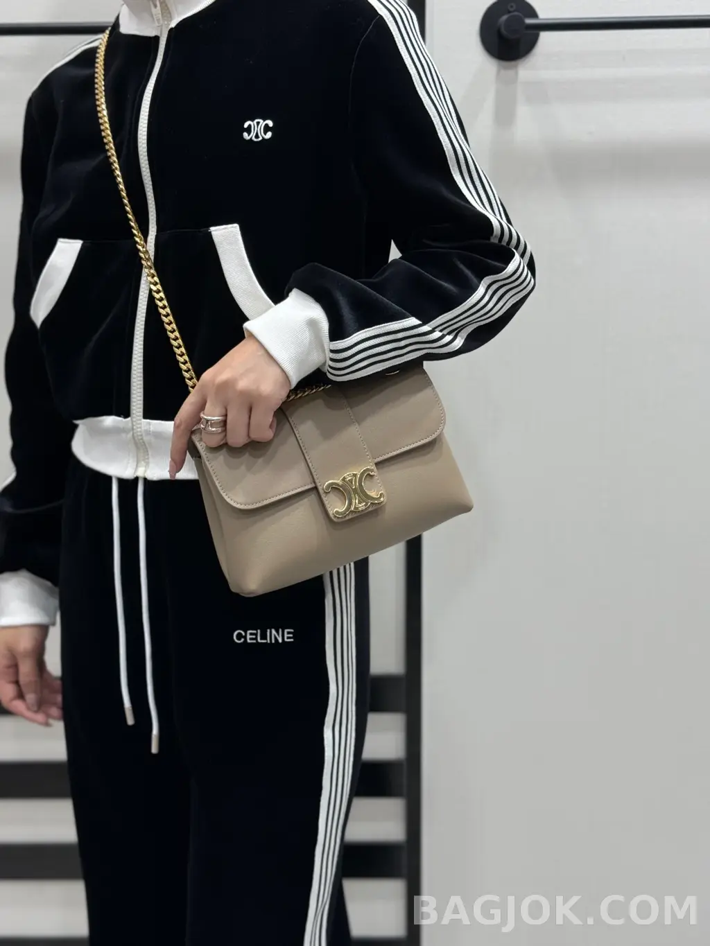 셀린느 CEL 틴 빅투아르 체인백 상세 이미지