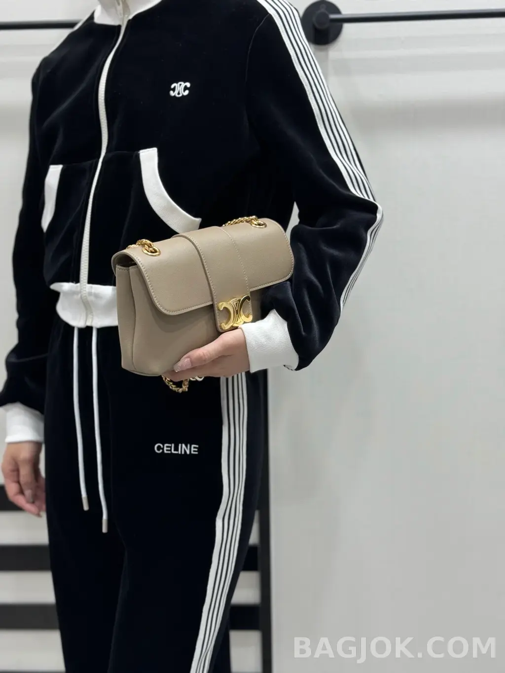 셀린느 CEL 틴 빅투아르 체인백 상세 이미지