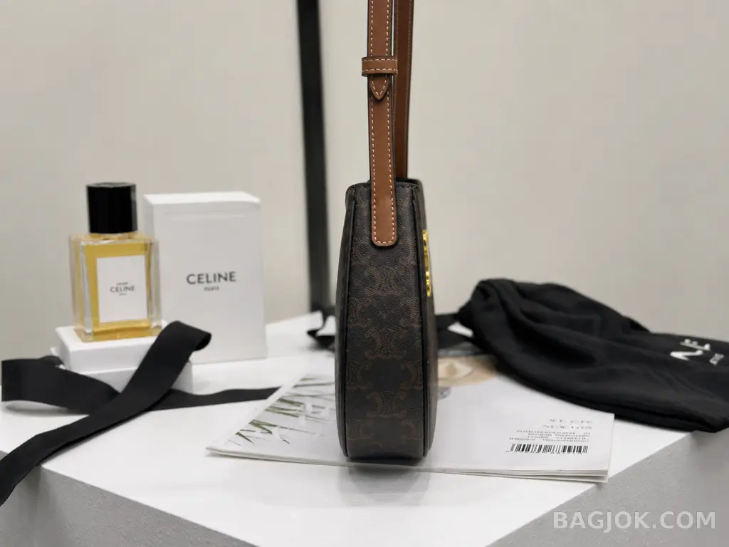 셀린느 CEL 틸리 숄더백 캔버스 미디움 상세 이미지