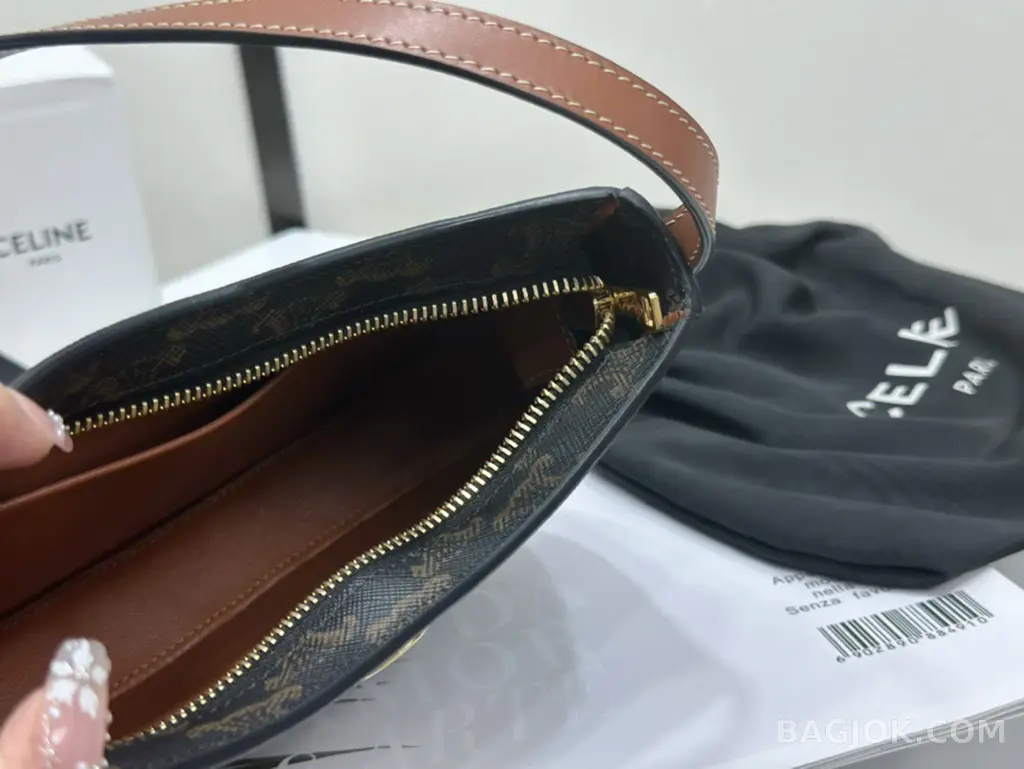 셀린느 CEL 틸리 숄더백 캔버스 미디움 상세 이미지