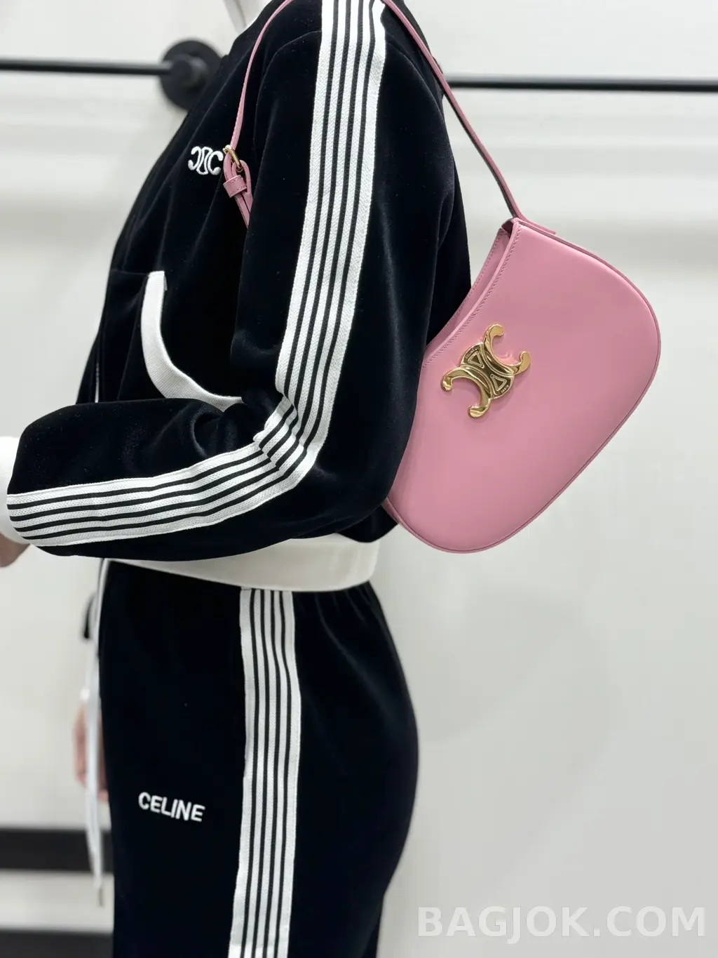 셀린느 CEL 틸리 숄더백 카프스킨 미디움 상세 이미지