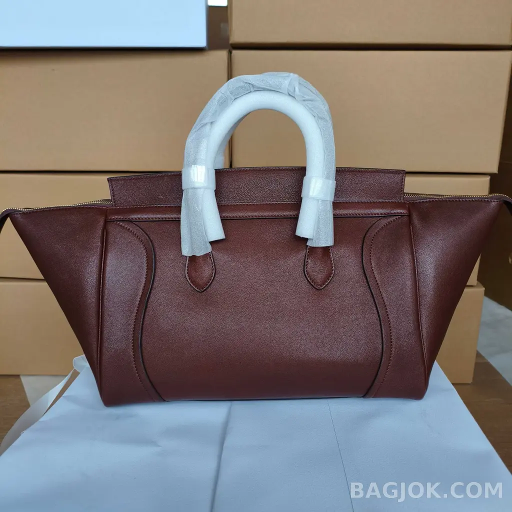 셀린느 CELINE 뉴 러기지 미디엄백 상세 이미지