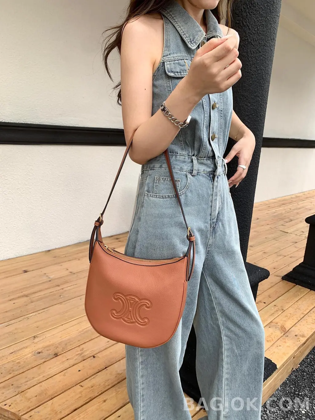 셀린느 CELINE 엘로이즈백 레더 스몰 상세 이미지