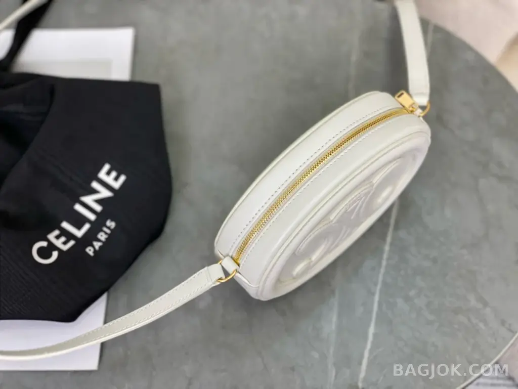 셀린느 CELINE 퀴르 트리옹프 오벌백 상세 이미지