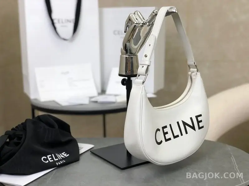 셀린느 CELINE 레더 로고 아바백 상세 이미지