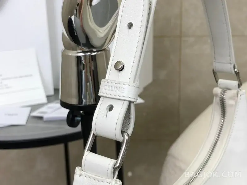 셀린느 CELINE 레더 로고 아바백 상세 이미지