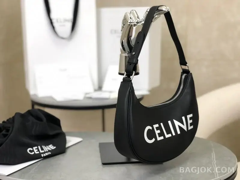 셀린느 CELINE 레더 로고 아바백 상세 이미지