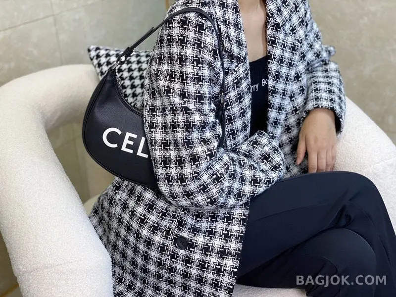 셀린느 CELINE 레더 로고 아바백 상세 이미지