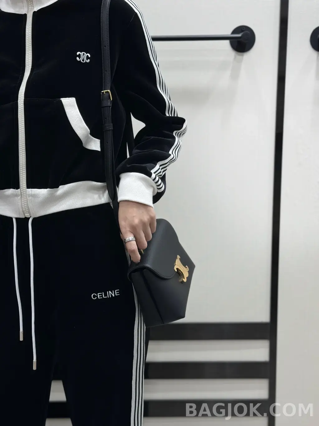 셀린느 CELINE 트리옹프 틴 니노백 상세 이미지