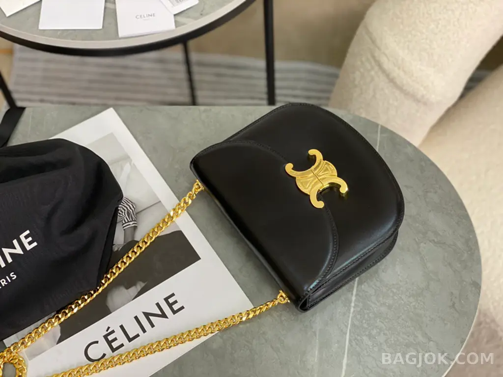 셀린느 CELINE 트리옹프 틴 베사체 레더 체인백 상세 이미지