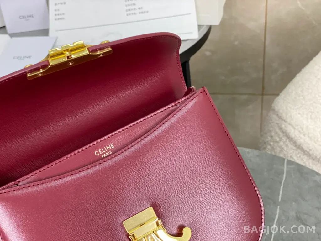셀린느 CELINE 트리옹프 틴 베사체 레더 체인백 상세 이미지