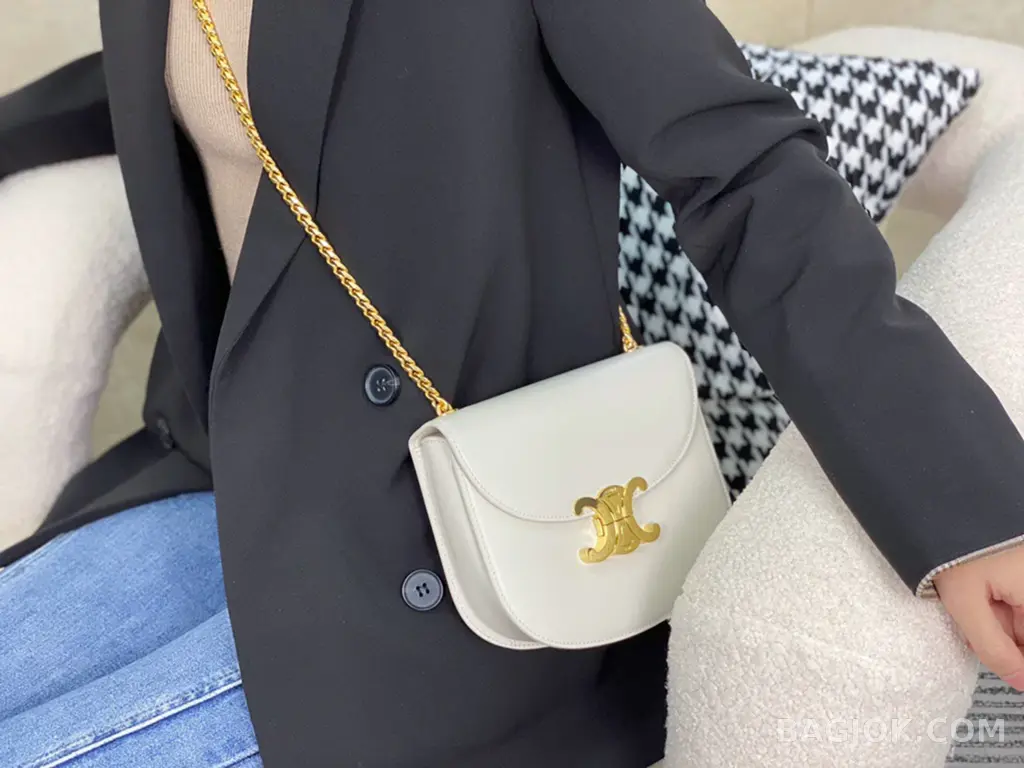 셀린느 CELINE 트리옹프 틴 베사체 레더 체인백 상세 이미지