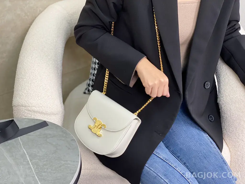 셀린느 CELINE 트리옹프 틴 베사체 레더 체인백 상세 이미지