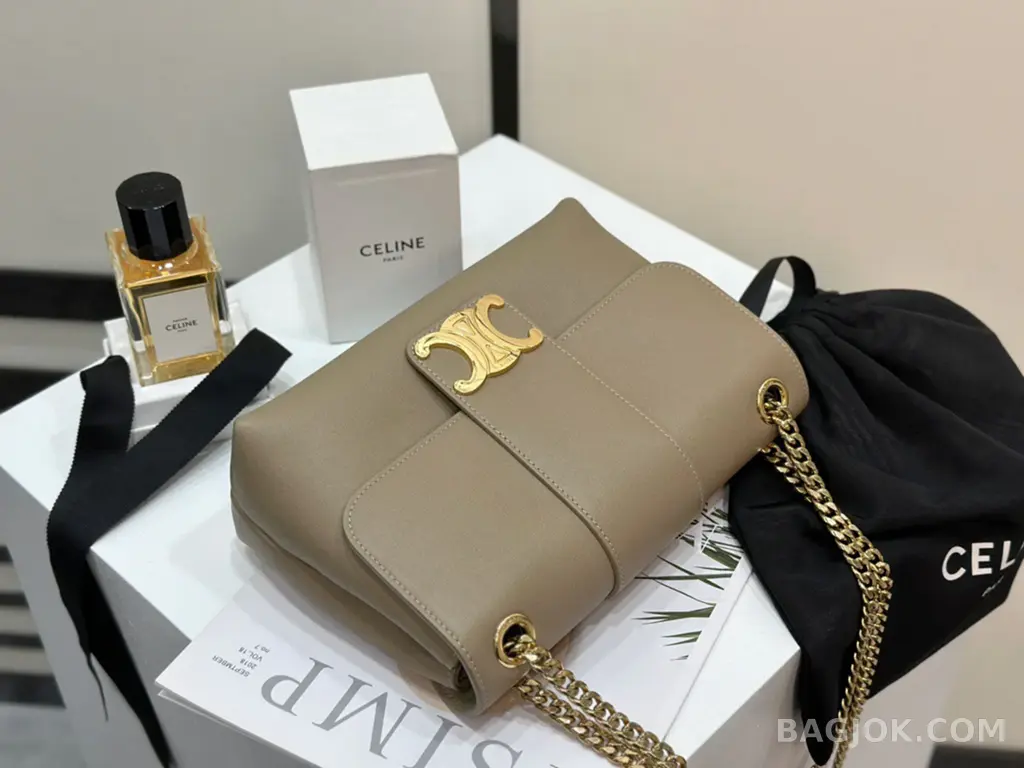 셀린느 CELINE 빅투아르 체인백 미디움 상세 이미지