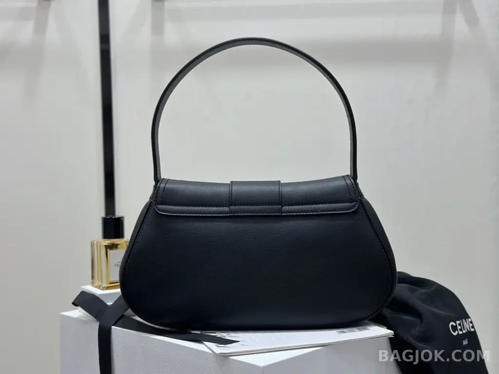 셀린느 CELINE 미디움 폴리백 상세 이미지