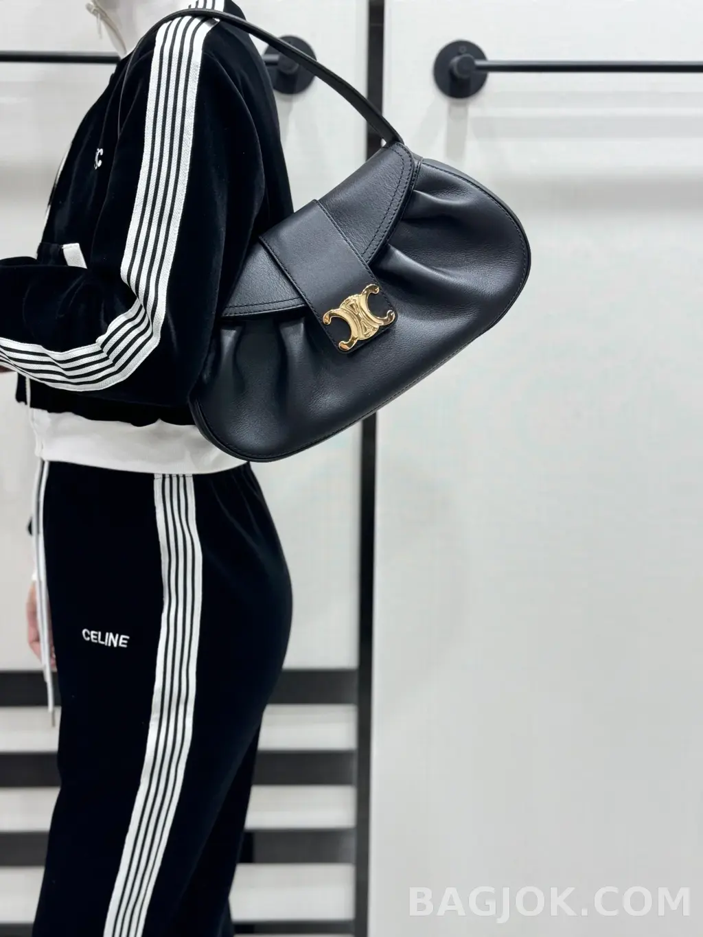 셀린느 CELINE 미디움 폴리백 상세 이미지