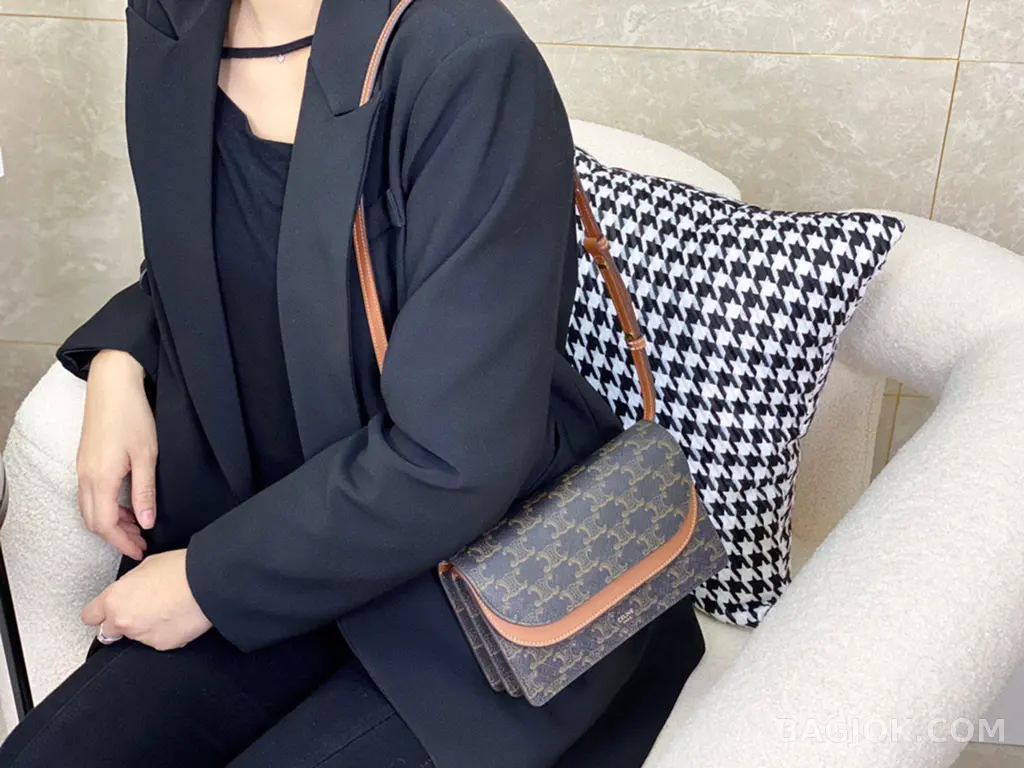 셀린느 CELINE 트리옹프 WOC 상세 이미지