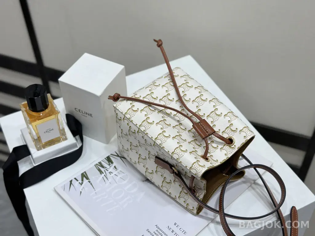 셀린느 CELINE 트리옹프 마이크로 세일러 버킷백 상세 이미지