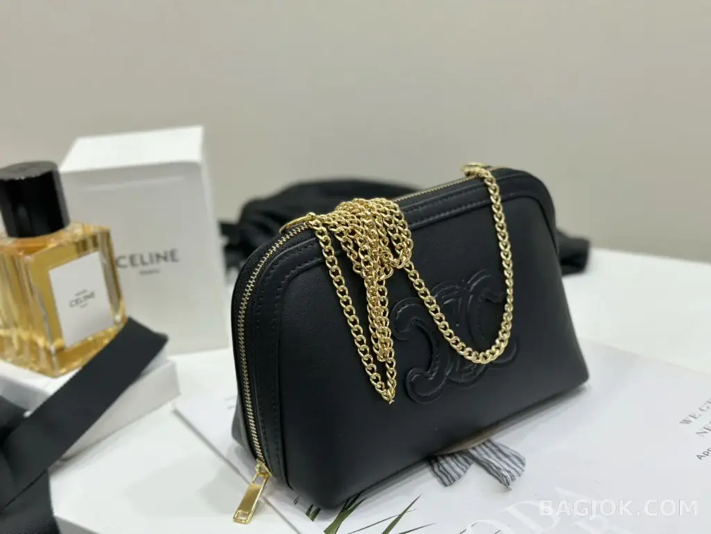셀린느 CELINE 트리옹프 레더 체인 클러치 상세 이미지