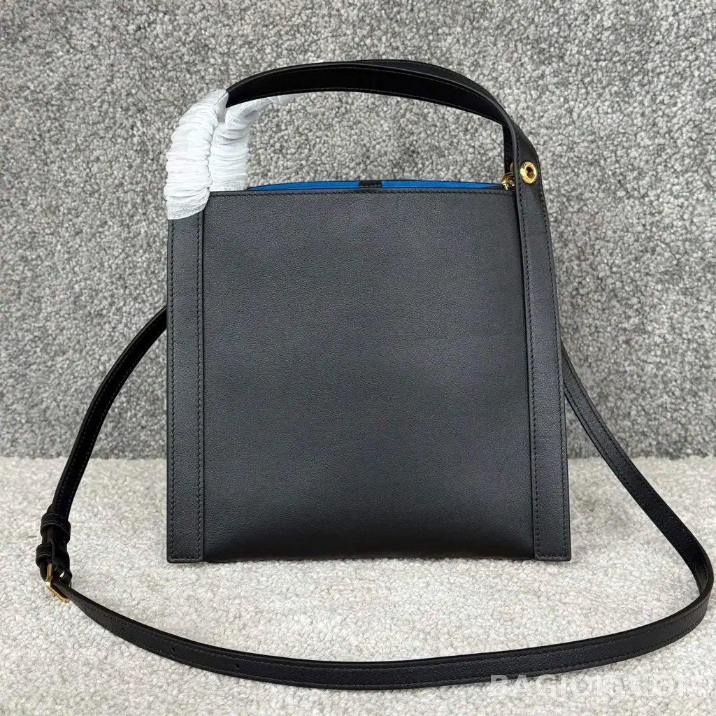 셀린느 CELINE 스몰 큐보 백 상세 이미지